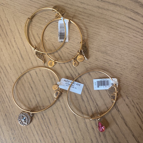 ❤️ Authentic four Alex and Ani bracelets - Picture 1 of 5